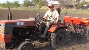 Посев СУДАНКИ на Сено Конной Зерновой СЕЯЛКОЙ и Трактором SHIFENG !