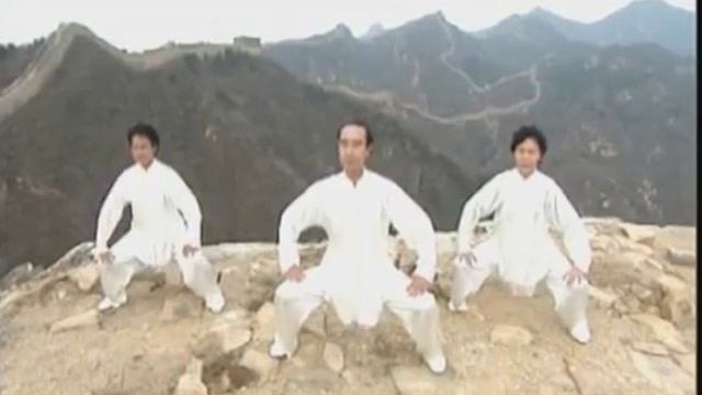 3 Ба Дуань Цзин 8 отрезков парчи демонстрация