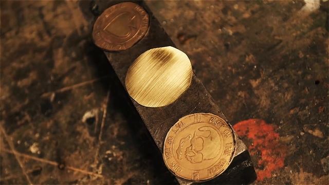 Electro-Etching and Casting Brass Challenge Coins: Maker Adventure 10! смотреть онлайн