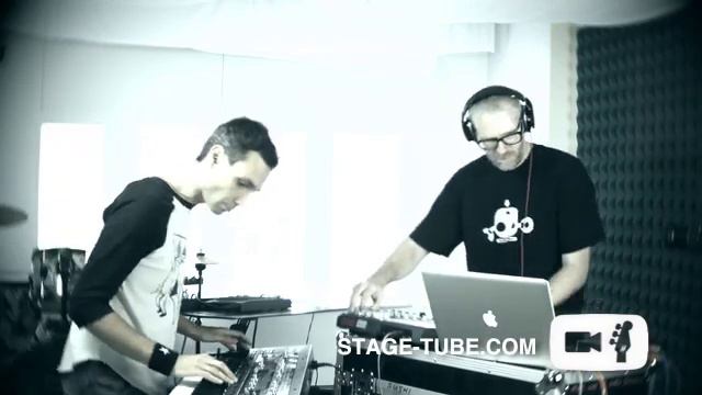 Sushi Robot - Looking in the face of danger (live at Stage Tube) смотреть онлайн
