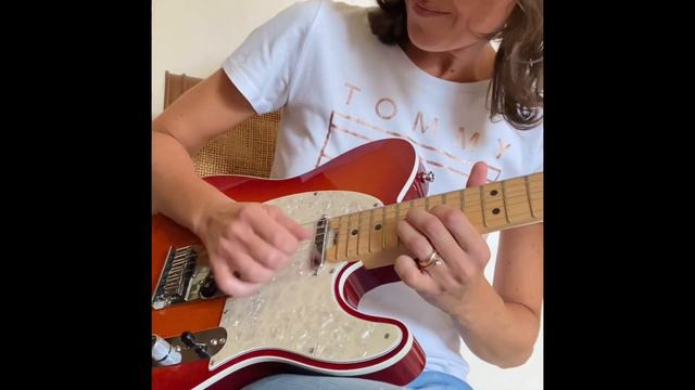 Hotel California assolo “Viviana Bagnato” смотреть онлайн