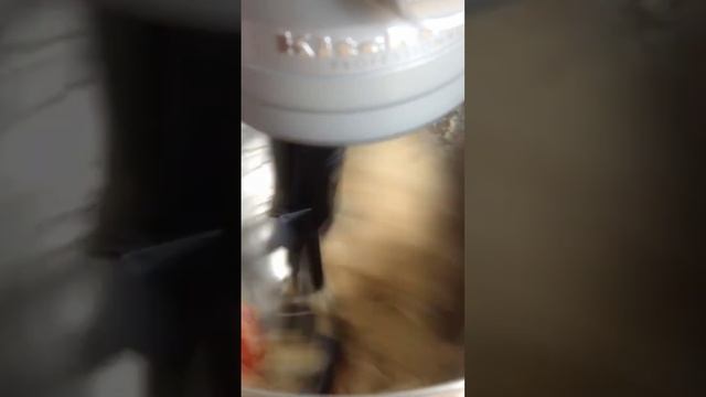 KitchenAid Stand Mixer Scraper Beater смотреть онлайн