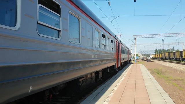 Электропоезд ЭР9ПК-311 прибывает на ст.Абакан смотреть онлайн