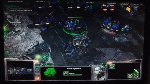 Acer TimelineX 3820TG on Starcraft 2 with High Settings (i5 / ATi 5650) смотреть онлайн
