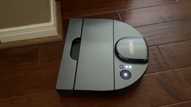 Neato D10 is total trash!!! @NeatoRobotics смотреть онлайн