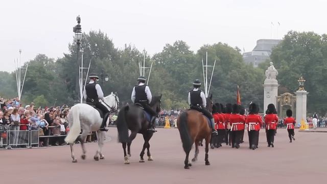 Changing of Guard @ Buckingham Palace, London, UK смотреть онлайн