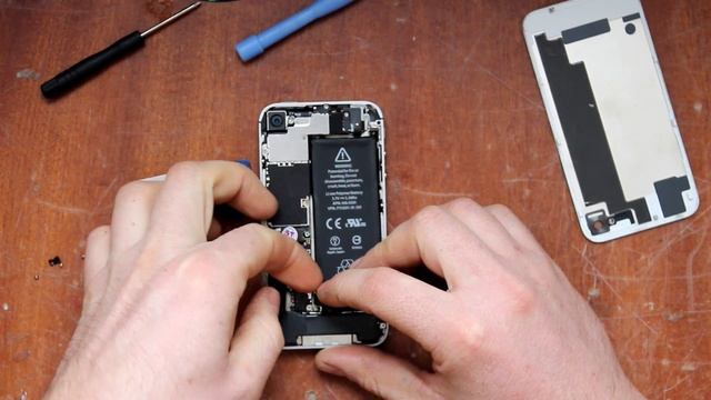 Лайфхак-Замена разъема зарядки на IPhone 4S смотреть онлайн