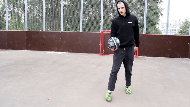 DRAGON STALL TUTORIAL - ОБУЧЕНИЕ ФУТБОЛЬНОМУ ФРИСТАЙЛУ / УДЕРЖАНИЕ МЯЧА НА ПОДОШВЕ / УЛИЧНЫЙ ФУТБОЛ смотреть онлайн
