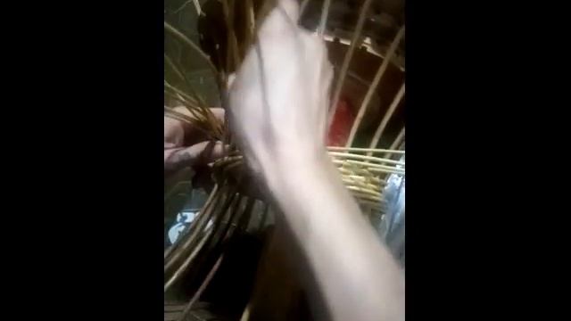 М.К.Плетение корзины на возложение (Вариант перекрытия донышка) ч.1. смотреть онлайн