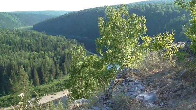 Панорамный вид с вершины горы смотреть онлайн