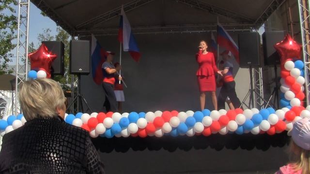 Ансамбль песни и танца "Русская душа" СПб. Флаг-шоу смотреть онлайн