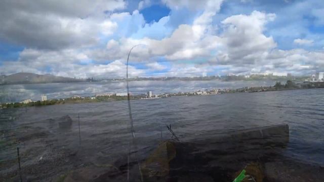 ЗАБРОС РЫБА, ЗАБРОС РЫБА! ОСЕННИЙ ЖОР НА ТАГИЛЬСКОМ ПРУДУ В СИЛЬНЫЙ ВЕТЕР, КАРАСЬ, СОРОГА, УКЛЕЙКА! смотреть онлайн