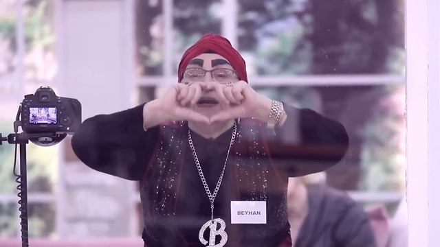 Beyhan Hanım'dan Ağızları Açık Bırakan Barışma Hediyesi - Gelinim Mutfakta 12 Şubat Pazartesi смотреть онлайн