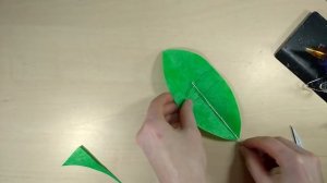 Цветы для кладбища больше не покупаю, делаю их сама