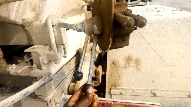 How to operate a concrete mixer{T.M} смотреть онлайн