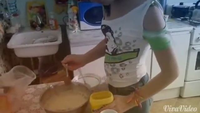 Готовка #2: Шоколадный пирог (Nesquik)