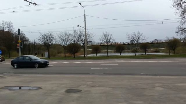 20150421 094204 улица Казинца, водохранилище Лошица, парк Курасовщина, парк в Минске смотреть онлайн