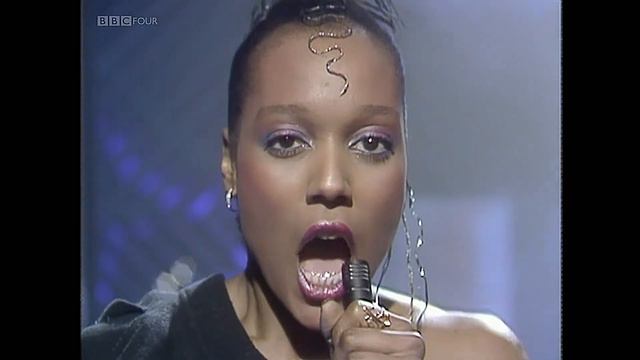 Amii Stewart - Friends - TOTP - 1985 смотреть онлайн