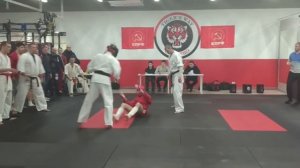 Каратист против самбиста / Karate vs Sambo