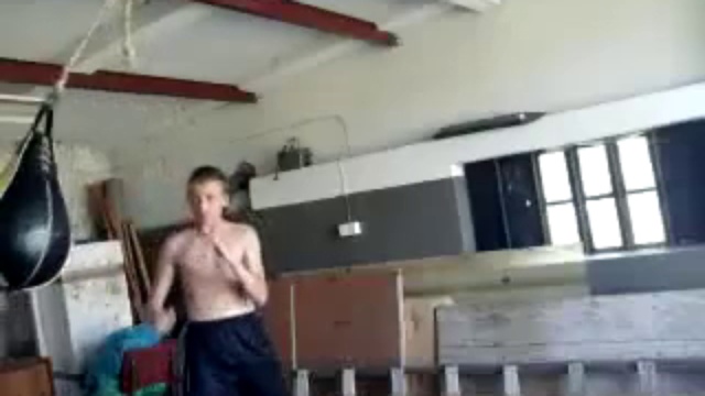 Настойчивый боксер смотреть онлайн