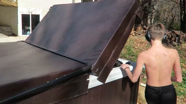 POLAR PLUNGE ICE CHALLENGE смотреть онлайн
