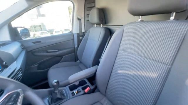VOLKSWAGEN - Caddy Cargo 2.0 TDI 102ch Business смотреть онлайн