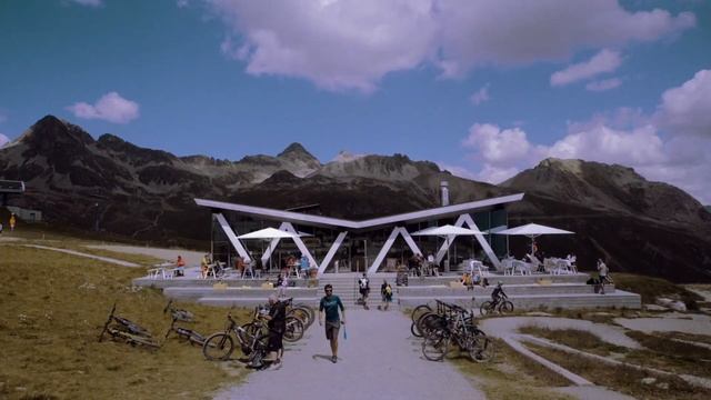 Best of the Alps Summer Road Trip powered by Audi quattro смотреть онлайн