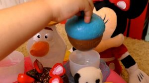 ЧАЙНАЯ ВЕЧЕРИНКА с Минни Маус, Свинка Пеппа и Фрозен Чай, Торт и Сюрпризы Видео