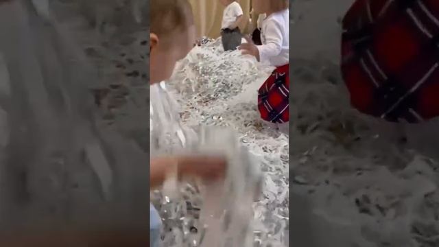 СЕВИК В КАКАДУ ( развивающий центр ) смотреть онлайн