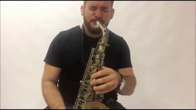 Antigua Artist Attila Zavodi with Power Bell alto sax смотреть онлайн