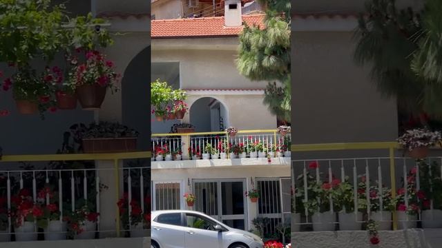 Кипр, красивая деревня Агрос, цветы, балкон, дом