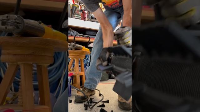 HOW TO: Trim / Cut your snowmobile / snow bike track смотреть онлайн