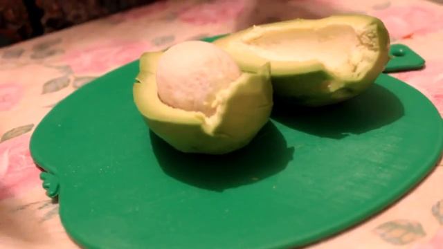 Новый САЛАТ из КАПУСТЫ вкусно и просто! С КРЕВЕТКАМИ И АВОКАДО!!! / SALAD WITH SHRIMP AND AVOCADO/ смотреть онлайн