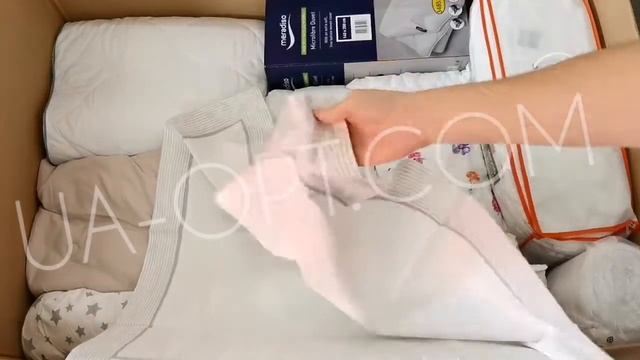 Подушки и одеяла 30 кг * 7,95 €/кг лот №2038 смотреть онлайн
