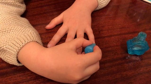 красим ногти видео для детей смотреть онлайн