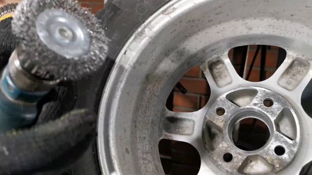 "Фокусы" при балансировке колеса. Честная купюра в 5000 рублей, конус и зачистка ступичной части. смотреть онлайн