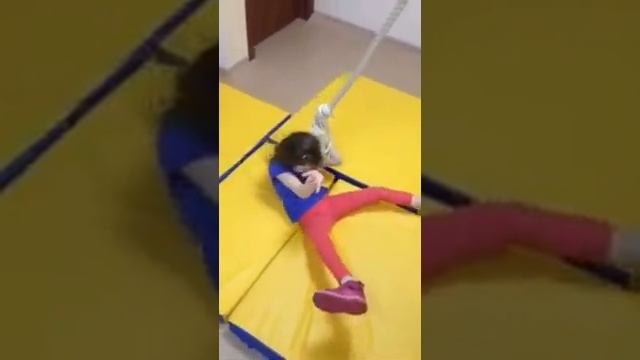Адаптивная физкультура. Подтягивания смотреть онлайн
