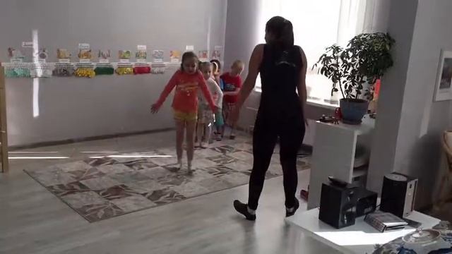 Танцы - частный детский сад Мытищи Совенок смотреть онлайн