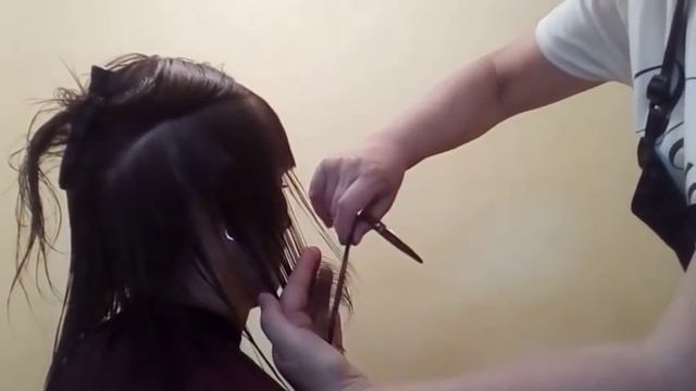Стрижка "Каскад". Волосы средней длины. смотреть онлайн