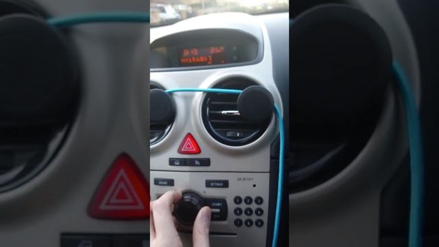 Vauxhall Corsa aux setup смотреть онлайн