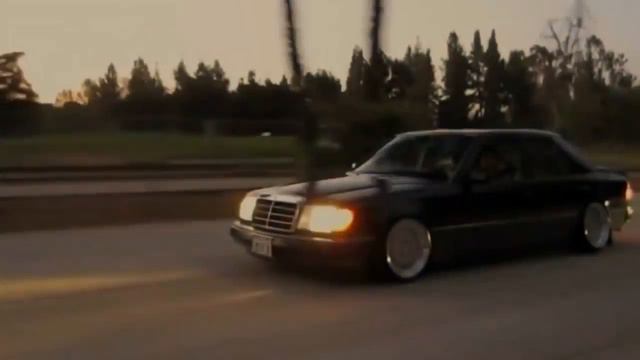 v s mobiМерседес Бенц W124 волк тест драйв обзор тюнинг Мерседес 124 волчок дрифт Mercedes Benz смотреть онлайн