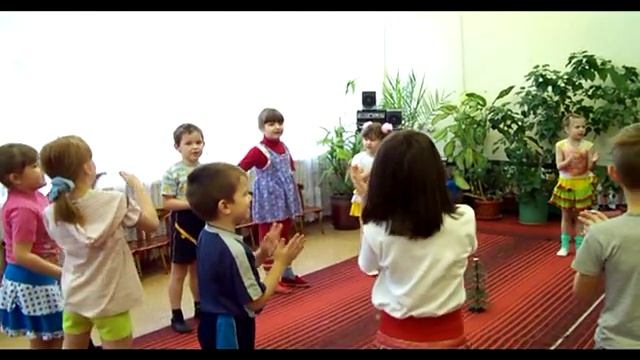 Аутизм Репетиция в дет саду 2010г. декабрь 19.mpeg смотреть онлайн