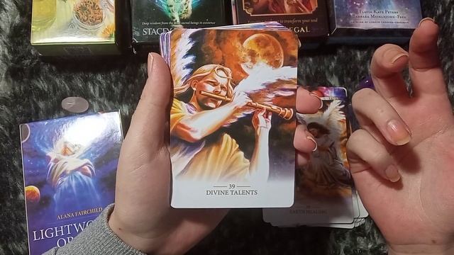 Оракул работника света/Lightworker Oracle (реплика АлиЭкспресс). Обзор колоды