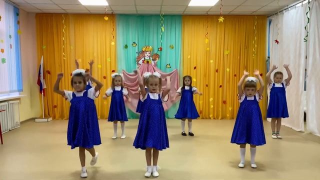 Танец «Виноватая тучка» в исполнении воспитанниц студии «Звёздочка» смотреть онлайн