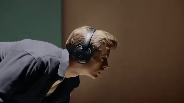 Wireless Headphones Anker Soundcore Life Q20 Hybrid Active Noise Cancelling Audio Deep Bass смотреть онлайн