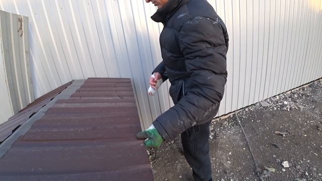 Дом на юге. Делаем из остатков крышу на курятник ( будку) смотреть онлайн