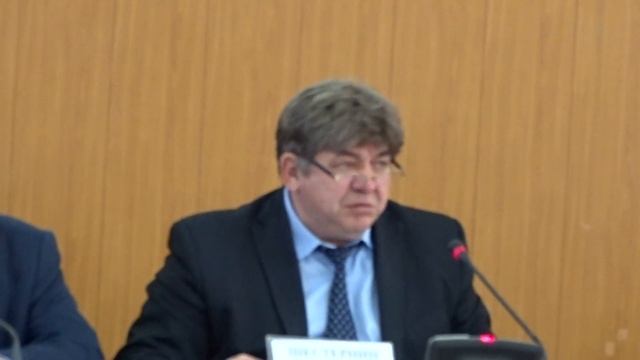 Мэр Бердска ругает УО и КБУ за провал у школы №2 смотреть онлайн