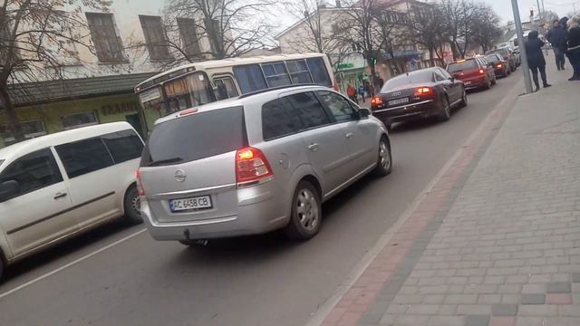 ПАЗ-32053 АС0894АХ подається на рейс Володимир-Волинський-Маркостав смотреть онлайн