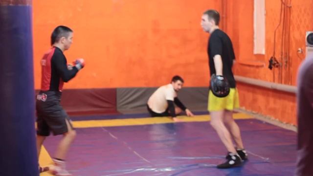 Тренировка бокс в Стратег74 Training box strateg74 russian warriors смотреть онлайн