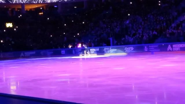 Камила Валиева. Шоу "Влюблённые в фигурное катание". Москва, 14.02.2023 смотреть онлайн